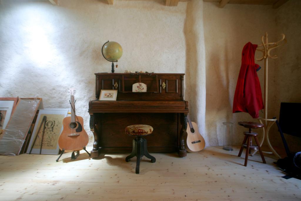 크로종 Le Magasin A Sel B&B 외부 사진