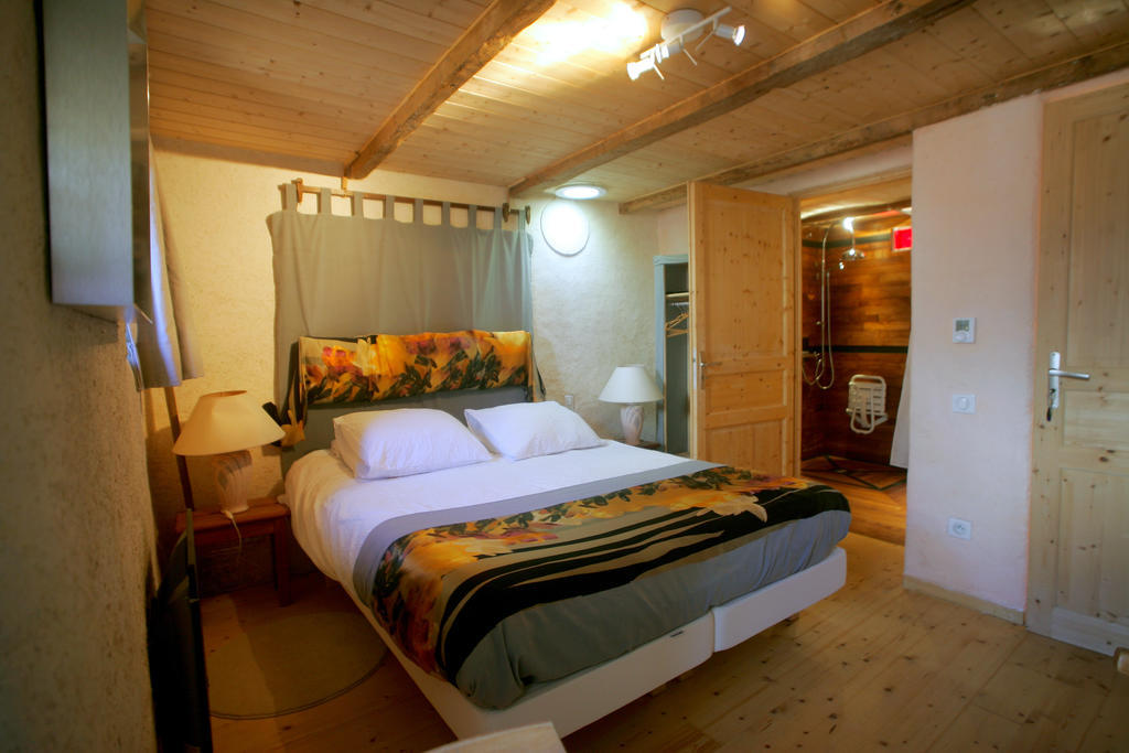 크로종 Le Magasin A Sel B&B 객실 사진